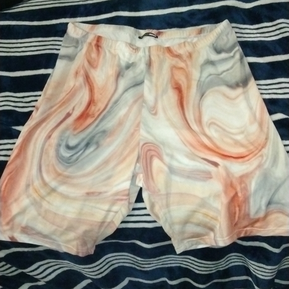 Shorts - Picture 1 of 2